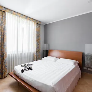 Crosti Apartament